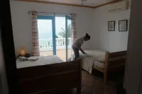 Oceanfront Spanish Villa - FREE Starlink Wi-Fi