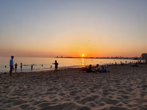 Charming Vendée house with small enclosed garden Hotels in Olonne-sur-Mer