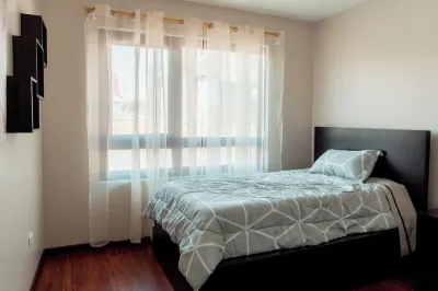 Large and Elegant 3 Bedroom Apartment のホテル