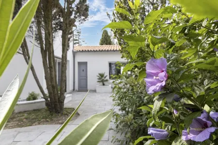 Large villa with pool in Charente-Maritime