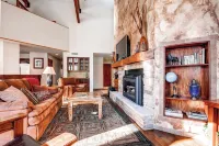 Inn at Lost Creek - parking