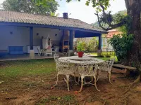 Spacious family home Pernambuco Beach附近的飯店