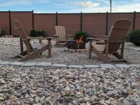 Desert Lake Cottage: Lake fun and desert adventuring