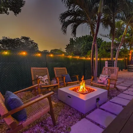 Marathon Family Retreat:  Pool, Hot Tub & Outdoor Movie Theater