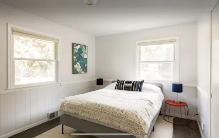 Silver Haus Отели в г. Коламбия-Хайтс