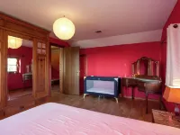 Hillside Stay Near Coo Fall