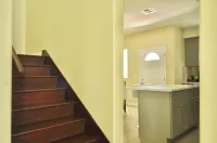 Cozy spacious house near RoseBowl, DTLA, and more