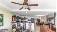Unbelievable 3br Penthouse with amazing ocean views & private Rooftop patio
