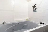 Bird Rock Hotel فنادق في فرايدي هاربور