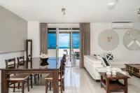 Grandview Apartments - balcony