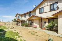 Patio & Mtn Views: Family Gem in California City Hotels near Aviation Museum Mojave