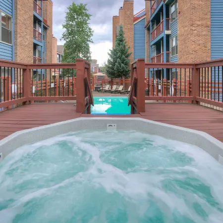 4Br Renovated - Sleeps 12- Downtown Breck by RedAwning