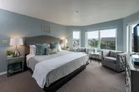 The Seaside Oceanfront Inn