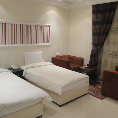 Marina Royal Hotel Suites Hotels near Block 6 park