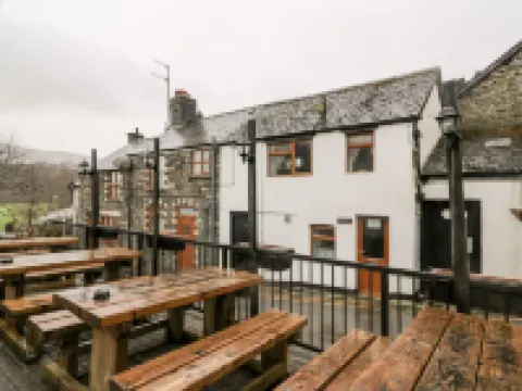 Triangle Inn Coachouse Hotels in Rhayader