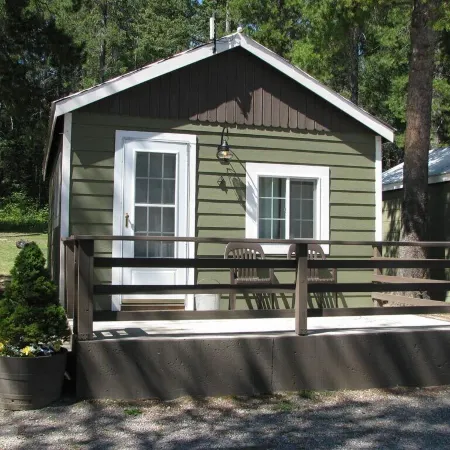 Evergreen Motel