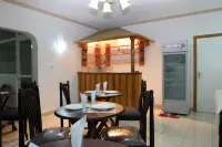 FOREST LODGE GUEST HOUSE - Parkplatz