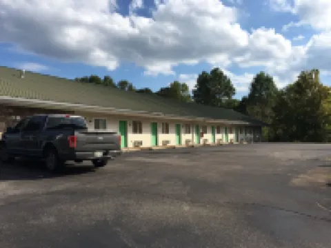 萊辛頓酒店 亨德森縣酒店