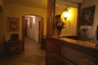 Hôtel du Nord Hotels in Santa-Lucia-di-Mercurio