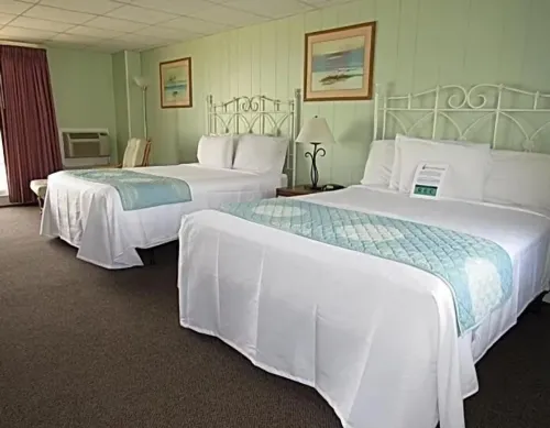 Blue Sea Motor Inn - Beach