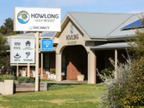 Howlong Golf Resort Hotels in Corowa