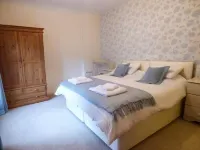 East Wing Hotels in Crewkerne