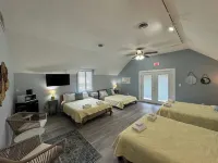 Harbour Square Suites Hotels in Put-in-Bay