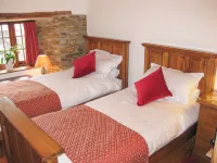 Samuels Cottage Hotels in Lanreath