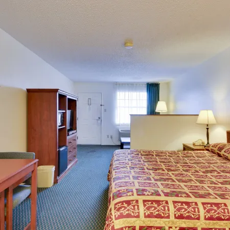 Windcrest Inn and Suites