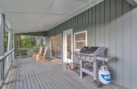 Blue Ridge Lookout Beautiful Modern Cabin - Nature Hikes and Pets Ok 4 Bedroom Cabin by Redawning