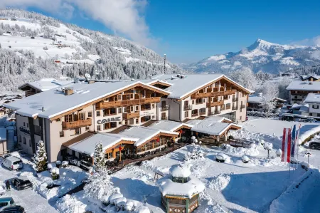 Hotel & Spa Sonne 4 Sterne Superior Отели в г. Кирхберг