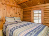 Mountain Lake Cottages Hotels in Orleans County