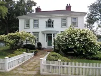 Daniel Stebbins B and B Hotels in Hampshire County