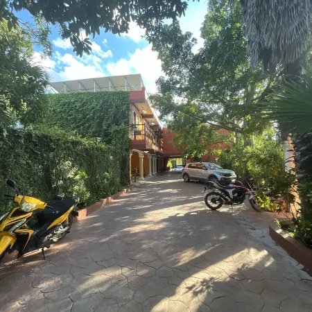 El Zaguán Colonial by GuruHotel