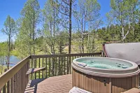 Florissant Hilltop Hideaway w/ Porch, Pond View - Alojamientos