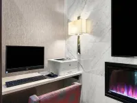 Comfort Inn Prospect Park-Brooklyn Hotels near Brooklyn Flea