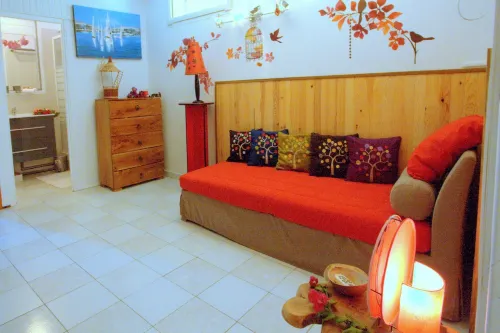 Nice F2 with terrace and private pool Hotels in Le Moule