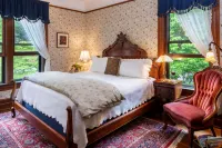 The 1899 Wright Inn & Carriage House Hotels in Woodfin