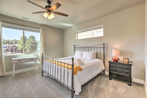 บ้านสมัยใหม่ที่ Flagstaff, 4 ไมล์ถึงใจกลางเมือง! - บังกะโล
