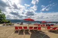 Scotty's Lakeside Resort - Beach
