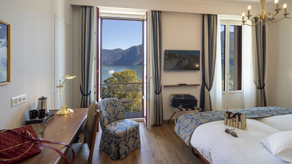 International au Lac Historic Lakeside Hotel