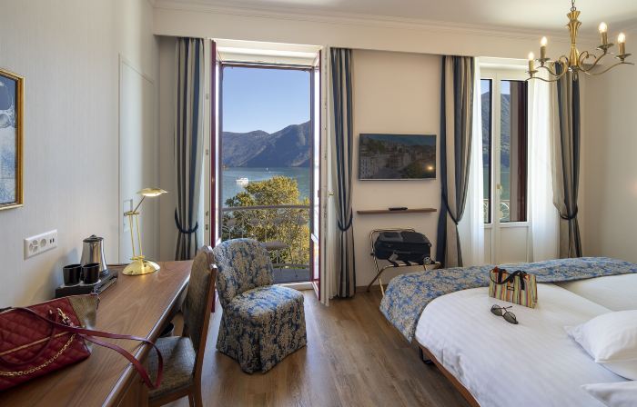 International au Lac Historic Lakeside Hotel