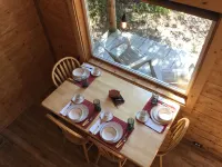 Renfro's Lakeside Retreat - Cabin's and R.V. Park - Chalets