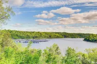 Cozy Cottage in Taylorsville Hot Tub and Lake Views - 3-stjärniga