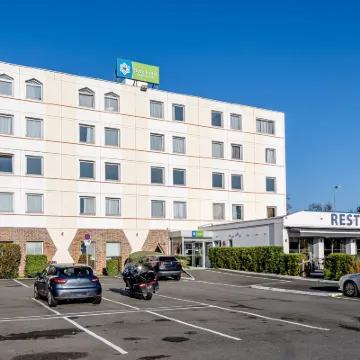 ชัวร์ โฮเทล บาย เบสต์เวสเทิร์น บอร์โด ลัก โรงแรมใกล้Congresses and Exhibitions Bordeaux