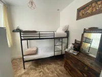 Alexander Hotel