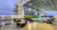Pride Plaza Hotel, Kolkata - piscine