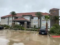 La Quinta Inn & Suites by Wyndham Houston Rosenberg Hotels in Rosenberg