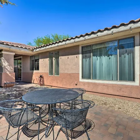 Goodyear Desert Oasis Walk to Community Pool