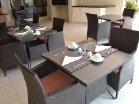 ザ キャピタル ゲストハウス ハボローネのホテル